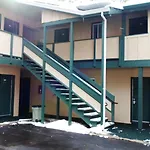 Green Lantern Motel